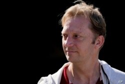 Michael White en un retrato el 13 de enero de 2021, en San Diego. El veterano de la Marina mantuvo un documento escrito a mano detallando los casi dos años que pasó encarcelado en Irán.