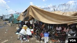 Ribuan warga terpaksa mengungsi akibat pertempuran antara pasukan Sudan utara dan Sudan selatan di Kordofan selatan (foto dok.: Juni 2011).