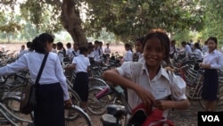 កម្រង​រូបភាព៖ សម្រាប់​ក្មេង​ស្រី​តម្លៃ​នៃ​ការអប់រំ​គឺ​មិន​មាន​អ្វី​ជា​អាថ៌កំបាំង​ទេ