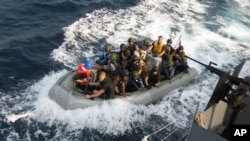 Pasukan AS dan Nigeria dalam pelatihan di lepas pantai Nigeria (13/2) untuk memberantas perompak di sepanjang pesisir Afrika Barat. (Foto: Dok)